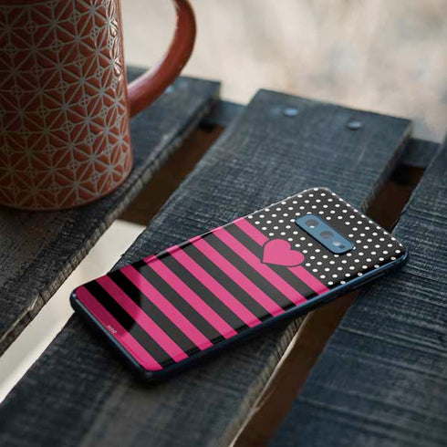 Polka Dots and Stripes Heart in Pink Galaxy S10e Skin