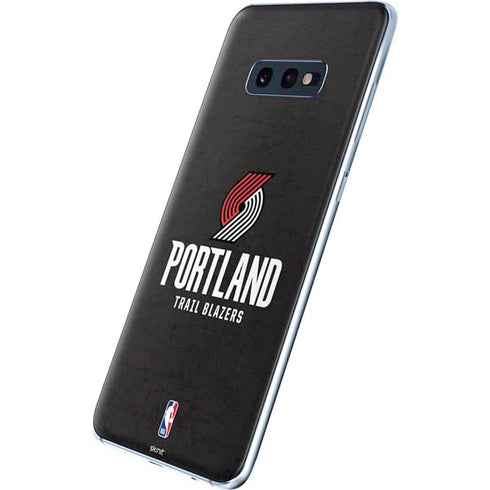 NBA Portland Trail Blazers Distressed Galaxy S10e Skin