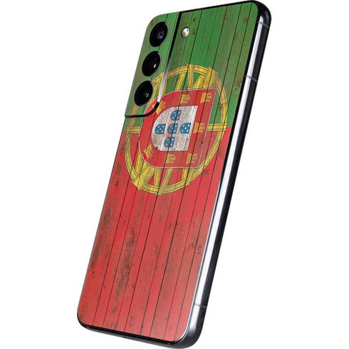 Portuguese Flag Dark Wood Galaxy S22 Skin