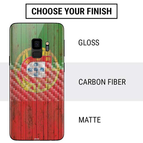 Portuguese Flag Dark Wood Galaxy S9 Skin