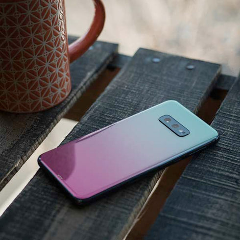 Purple and Blue Ombre Galaxy S10e Skin