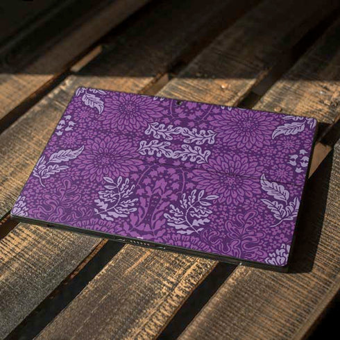 Radiant Orchid Floral Surface Pro 7 Skin