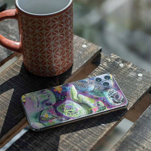 Rainbow Sea Turtles by Sheena Pike iPhone 11 Pro Max Skin