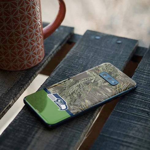 NFL Realtree Camo Seattle Seahawks Galaxy S10e Skin