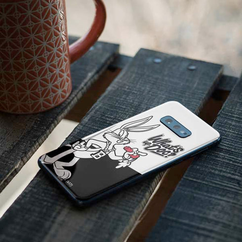 Looney Tunes Retro Bugs Bunny Galaxy S10e Skin