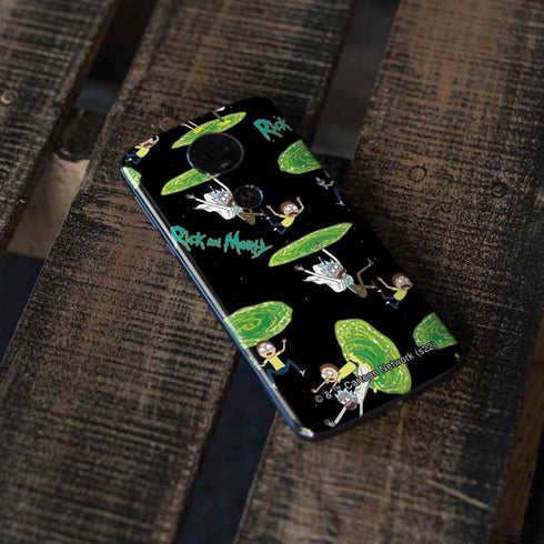 Adult Swim Rick and Morty Portal Pattern Moto E5 Plus Skin
