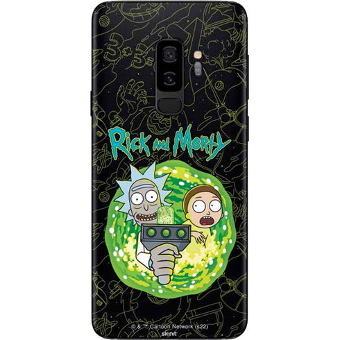 Adult Swim Rick and Morty Portal Travel Galaxy S9 Plus Skin