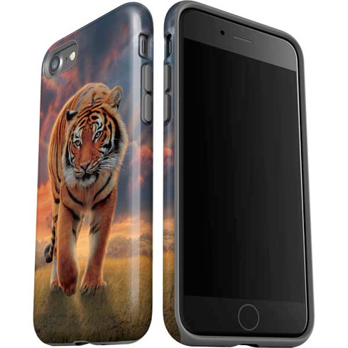 Vincent Hie Rising Tiger iPhone SE (2nd & 3rd Gen) Pro Case
