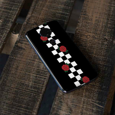 Rose Checkerboard Moto E5 Plus Skin