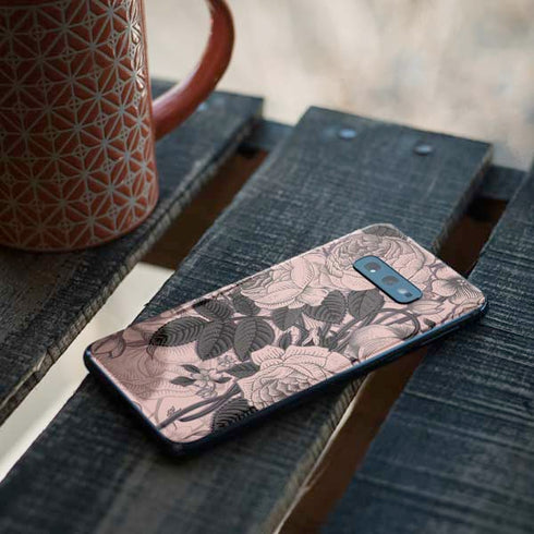 Rose Quartz Floral Galaxy S10e Skin