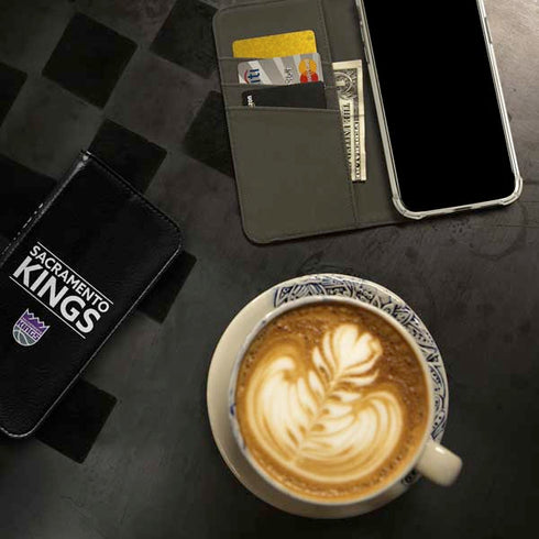 NBA Sacramento Kings Standard - Black iPhone 15 Pro Folio Case