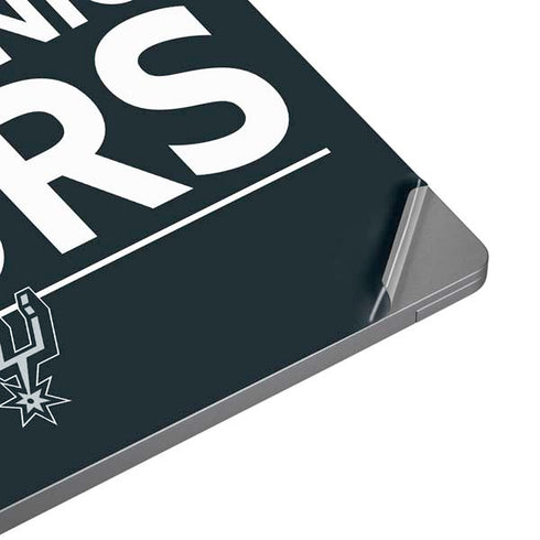 NBA San Antonio Spurs Standard - Black Universal Laptop 18in (14.6 x 10.6in) Skin