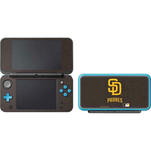 MLB San Diego Padres - Solid Distressed Nintendo 2DS XL (2017) Skin