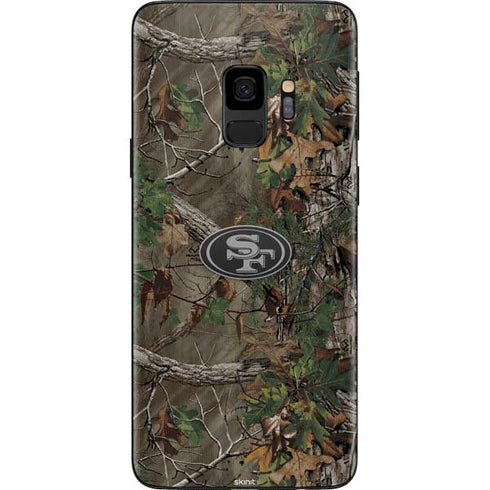 NFL San Francisco 49ers Realtree Xtra Green Camo Galaxy S9 Skin