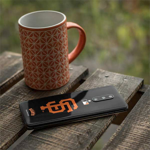 MLB San Francisco Giants - Solid Distressed OnePlus 7 Pro Skin
