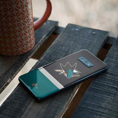 NHL San Jose Sharks Jersey Galaxy S10e Skin