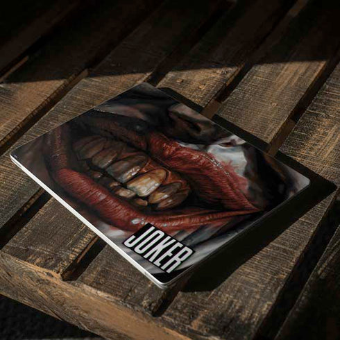 DC Comics Joker Graphic Novel Cover 2008 Art by Lee Bermejo Surface Laptop 2 Skin