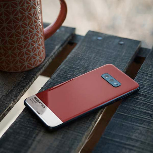 Scarlet Red Galaxy S10e Skin
