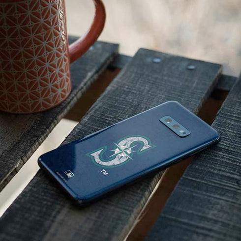 MLB Seattle Mariners - Solid Distressed Galaxy S10e Skin