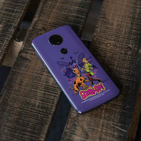 Scooby-Doo Shaggy and Ghost Clown Moto E5 Plus Skin