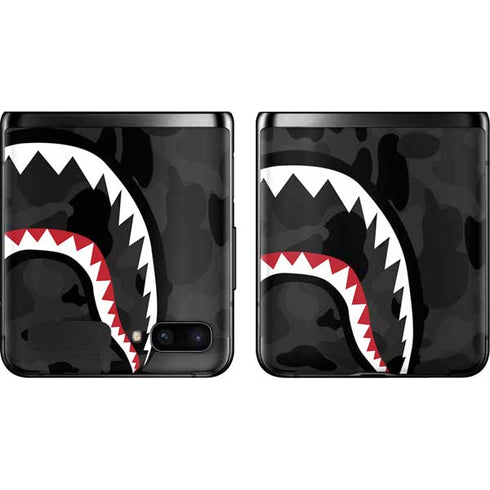 Shark Teeth Grey Street Camo Galaxy Z Flip Skin