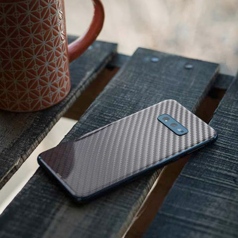 Silver Carbon Fiber Specialty Texture Material Galaxy S10e Skin