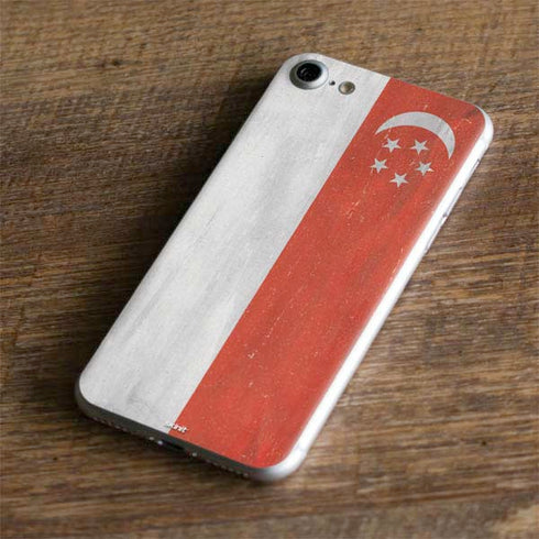 Singapore Flag Distressed iPhone 7 Skin