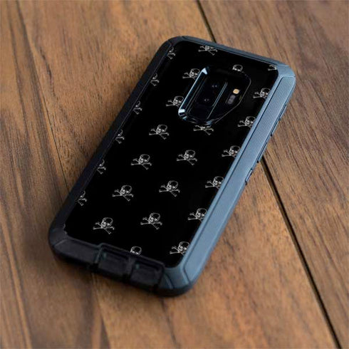 Alchemy Skull and Crossbone Pattern Otterbox Defender Galaxy Skin