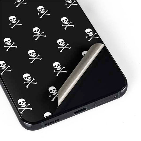 Skull and Crossbones (white) Galaxy S22 Plus Skin