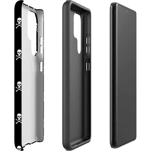 Skull and Crossbones (white) Galaxy S22 Ultra Pro Case