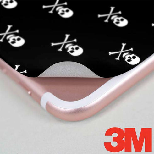 Skull and Crossbones (white) iPhone 7 Skin