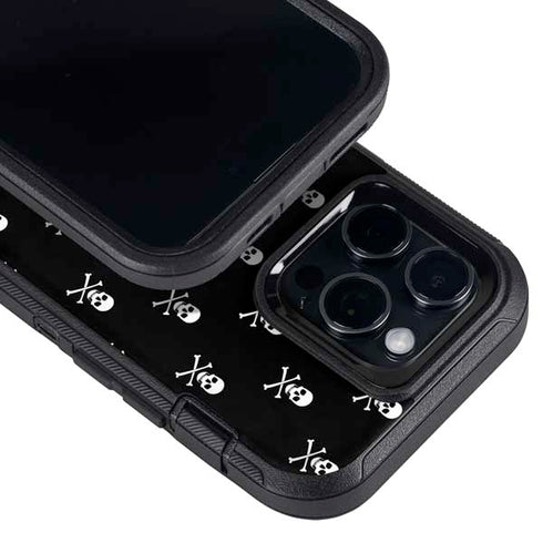 Skull and Crossbones (white) Otterbox Defender iPhone Skin