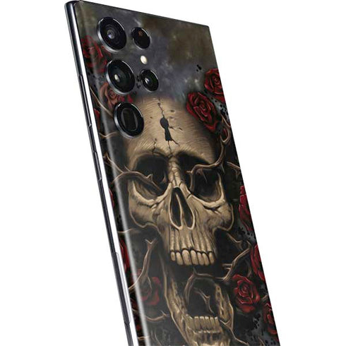 Liquid Blue Skull Entwined with Roses Galaxy S22 Ultra Skin