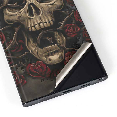 Liquid Blue Skull Entwined with Roses Galaxy S22 Ultra Skin