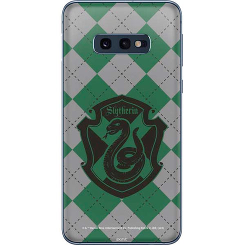 Wizarding World Harry Potter Slytherin Crest Galaxy S10e Skin
