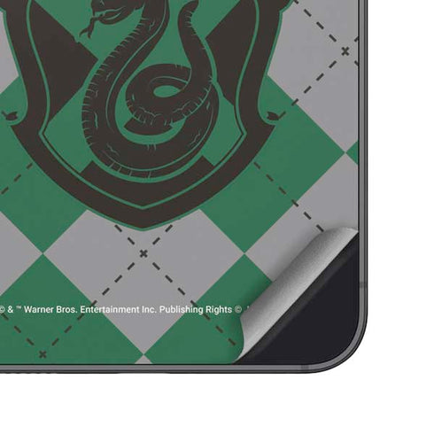 Wizarding World Harry Potter Slytherin Crest Galaxy S23 Skin