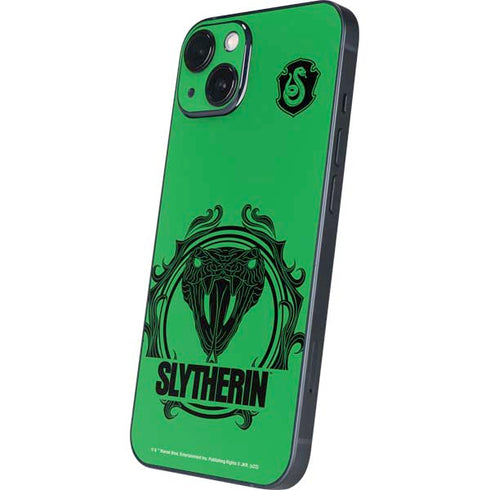 Wizarding Worlds Harry Potter Slytherin Illustration iPhone 15 Plus Skin