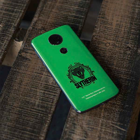 Wizarding Worlds Harry Potter Slytherin Illustration Moto E5 Plus Skin