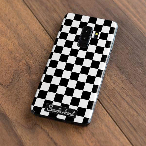 Sneakerhead Checkered Galaxy S9 Plus Skin