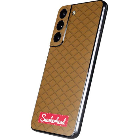Sneakerhead Gold Pattern Galaxy S22 Skin