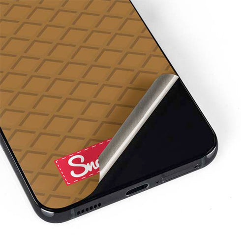 Sneakerhead Gold Pattern Galaxy S22 Skin