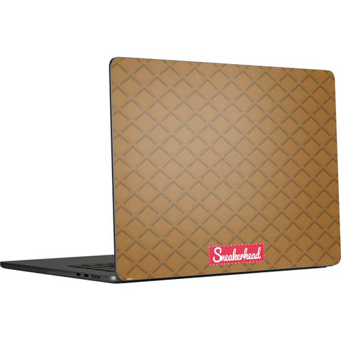 Sneakerhead Gold Pattern MacBook Air 15 in (2023) Skin