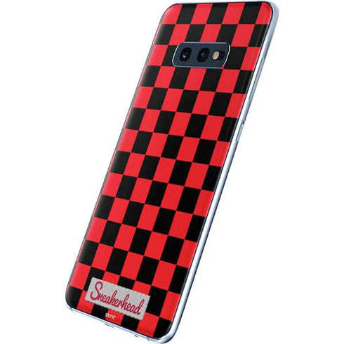 Sneakerhead Red Checkered Galaxy S10e Skin