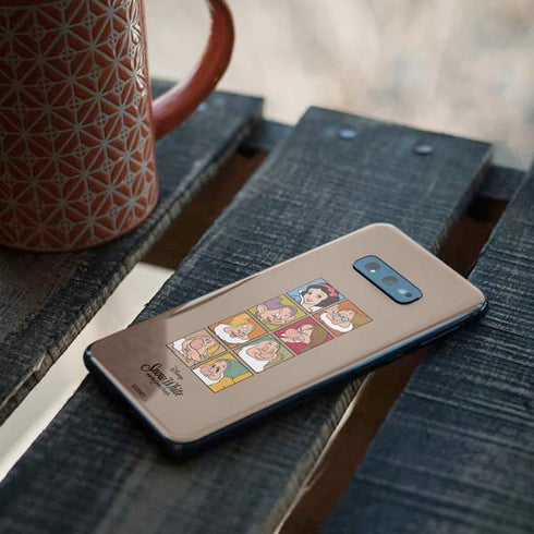 Disney Snow White Character Portraits Galaxy S10e Skin