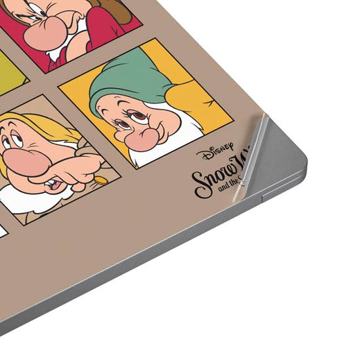 Disney Snow White Character Portraits Universal Laptop 18in (14.6 x 10.6in) Skin