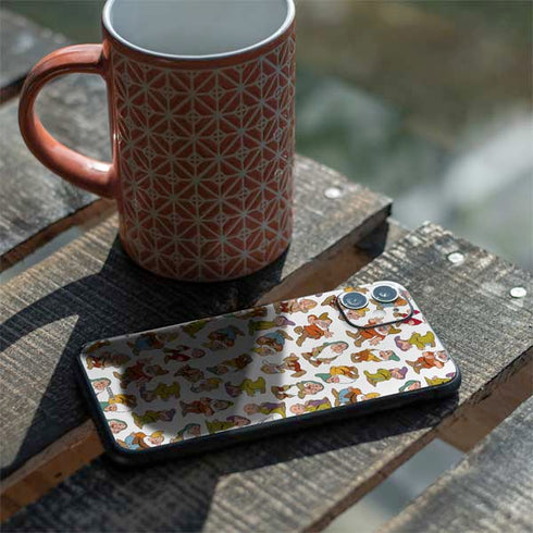 Disney Snow White Dwarfs Pattern iPhone 11 Skin