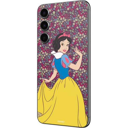 Disney Snow White Character with Floral Pattern Galaxy S23 Plus Skin