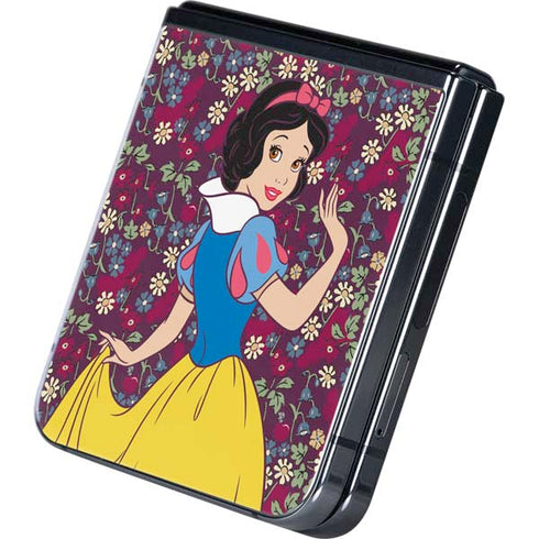 Disney Snow White Character with Floral Pattern Galaxy Z Flip5 5G Skin