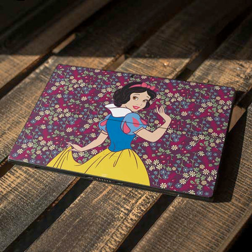 Disney Snow White Character with Floral Pattern Surface Pro 7 Skin