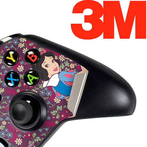 Disney Snow White Character with Floral Pattern Xbox One Controller Skin